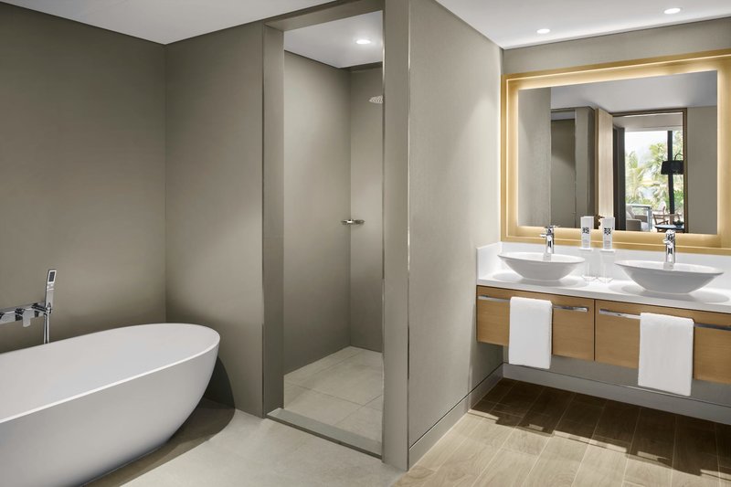Mövenpick Resort Al Marjan Island 26