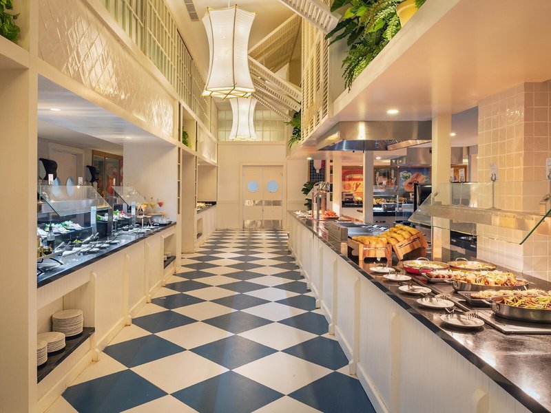 Ocean Eden Bay  - Adults Only 15