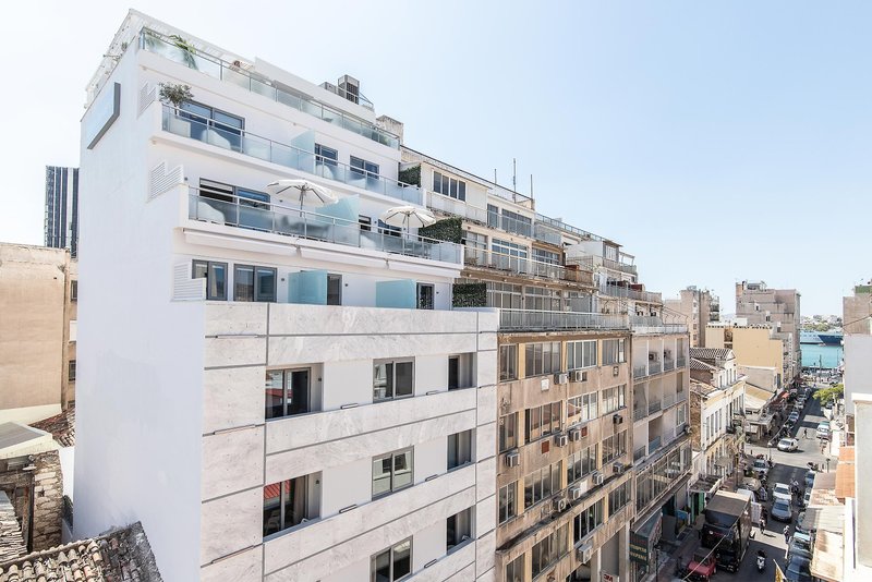 Gallery Suites & Residences Piraeus 4