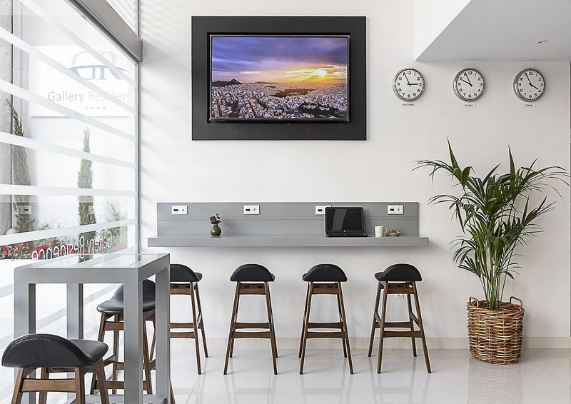 Gallery Suites & Residences Piraeus 6