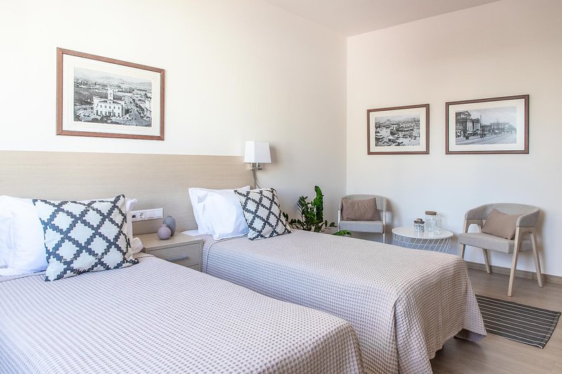 Gallery Suites & Residences Piraeus 10