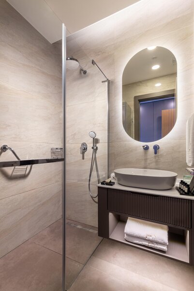 Unique Life Style Hotel 98