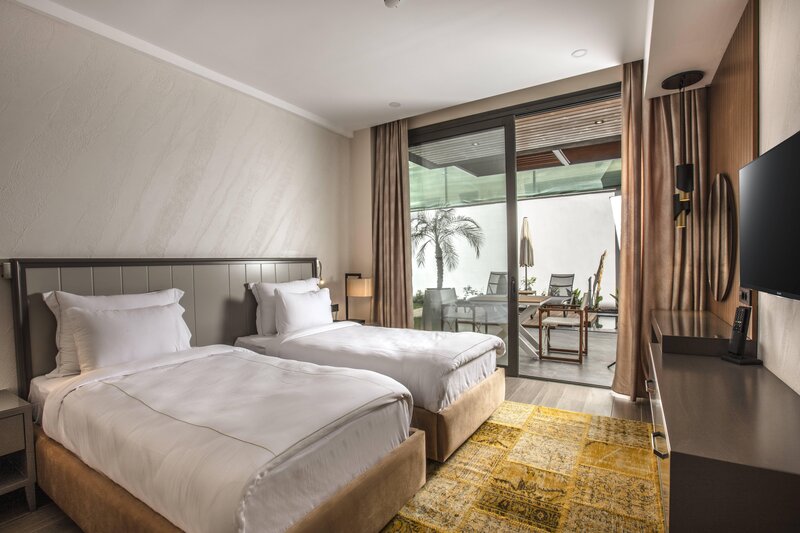 Unique Life Style Hotel 13