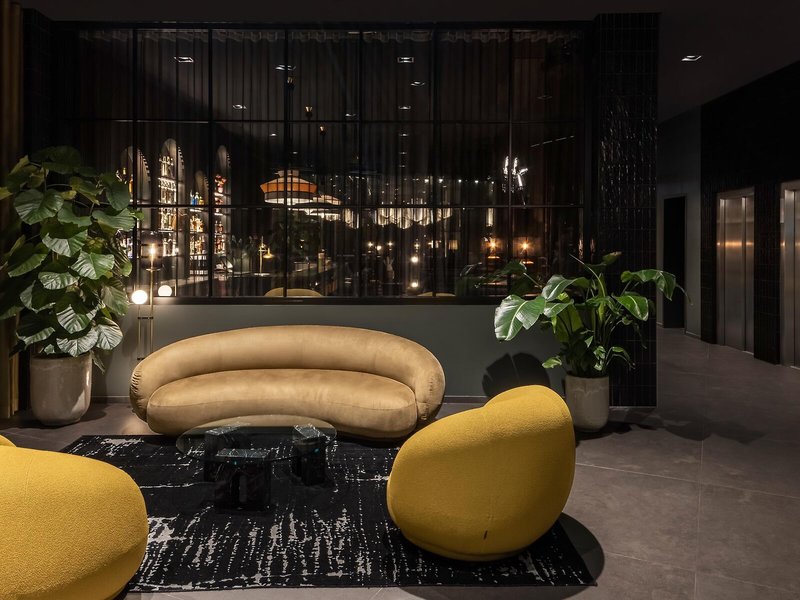 Hotel ROMY by AMANO 4
