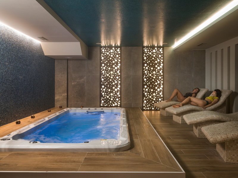 Hyperion City Hotel 9