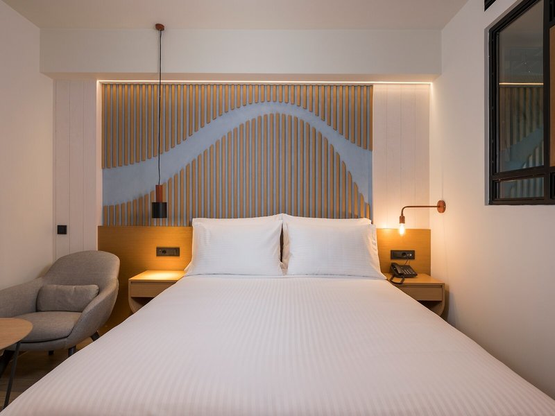 Hyperion City Hotel 32