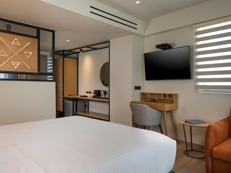 Hyperion City Hotel 35