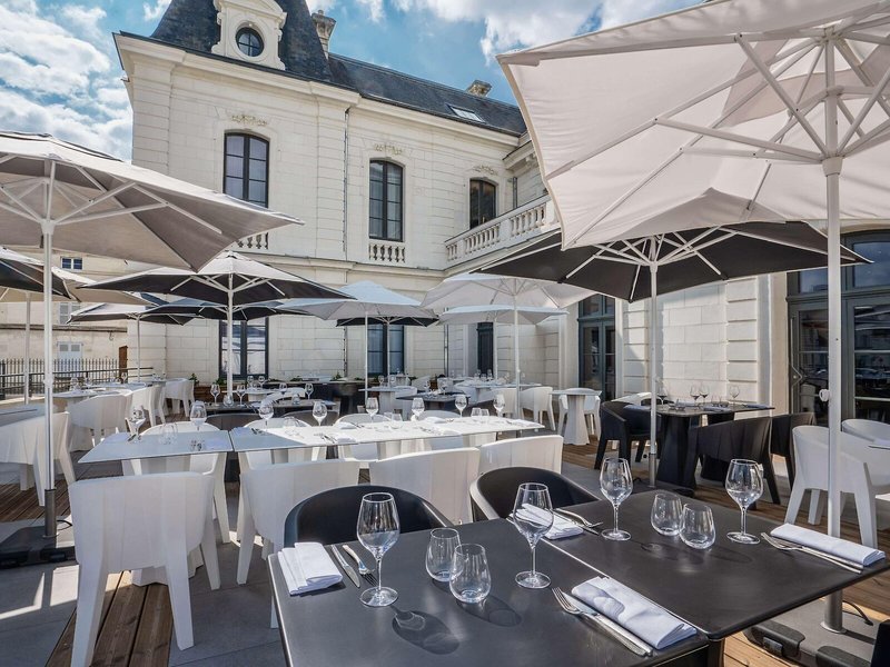 Best Western Premier Hotel de la Cite Royale 8