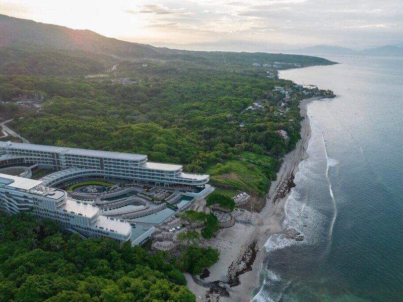 Secrets Bahia Mita Surf & Spa Resort 8