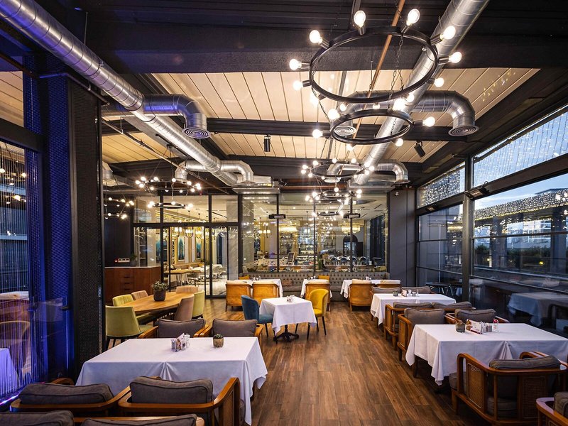 Mövenpick Living Istanbul 18