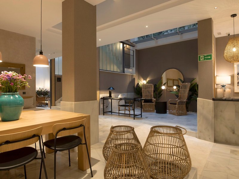 Goodnight Cadiz Apartments 6