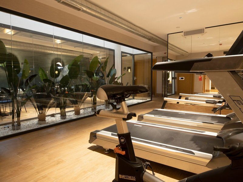 Goodnight Cadiz Apartments 12