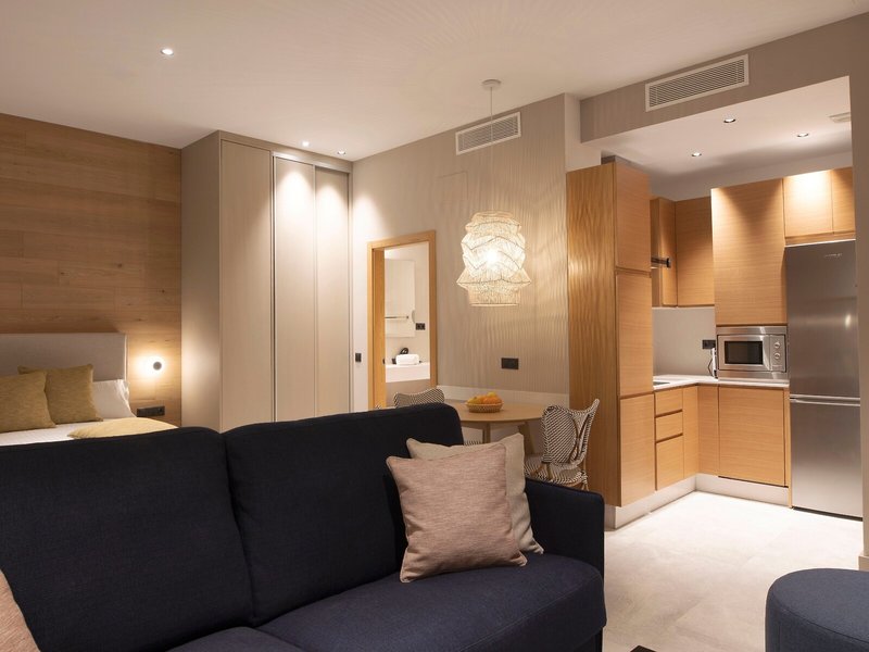 Goodnight Cadiz Apartments 24