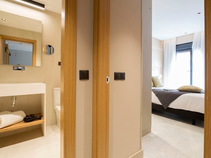 Goodnight Cadiz Apartments 34