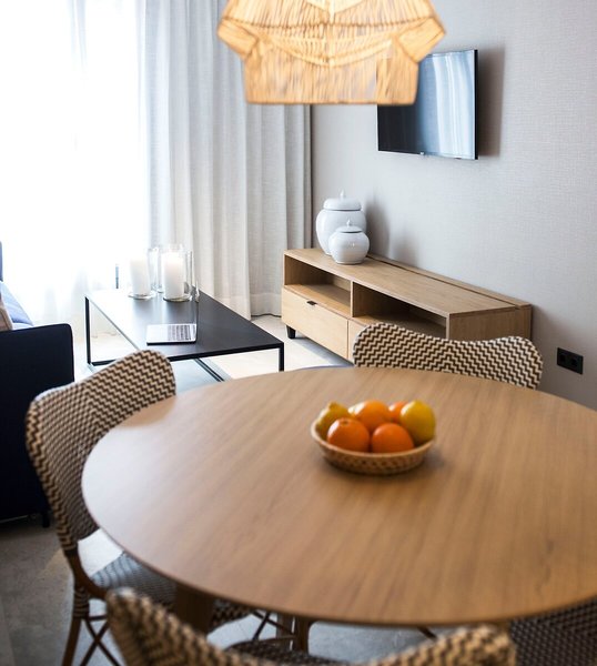 Goodnight Cadiz Apartments 36