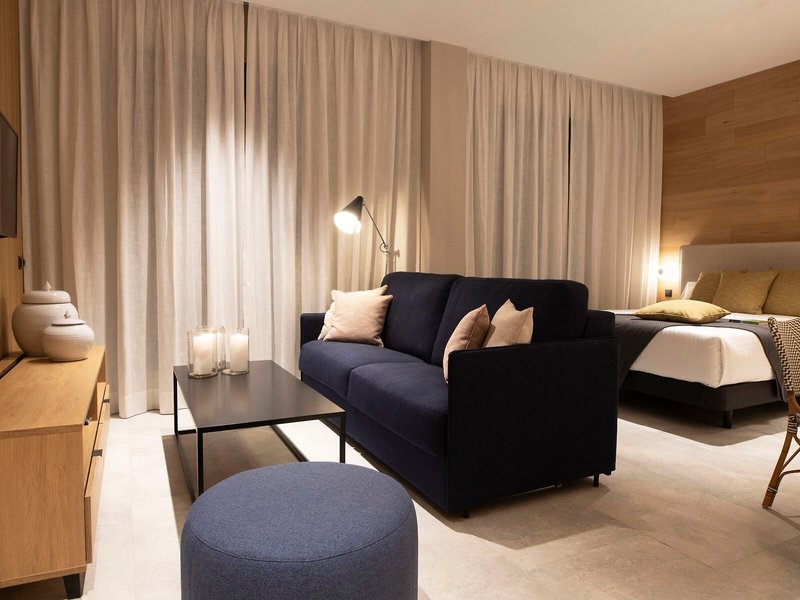 Goodnight Cadiz Apartments 39