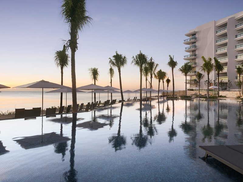 Hilton Cancun, an All-Inclusive Resort 5