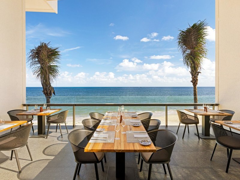 Hilton Cancun, an All-Inclusive Resort 12