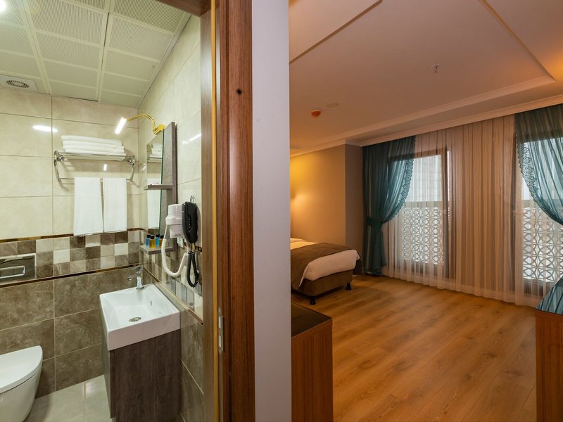 New Emin Hotel 18