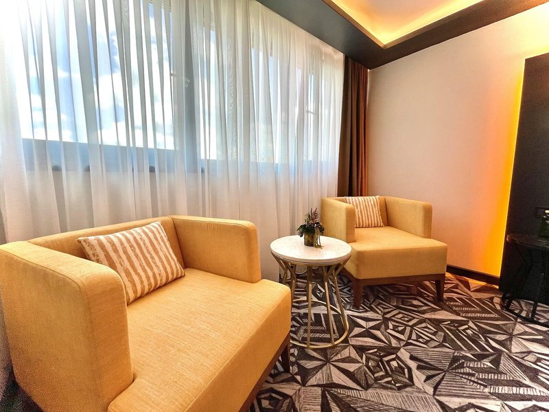 Weingart Hotel 5