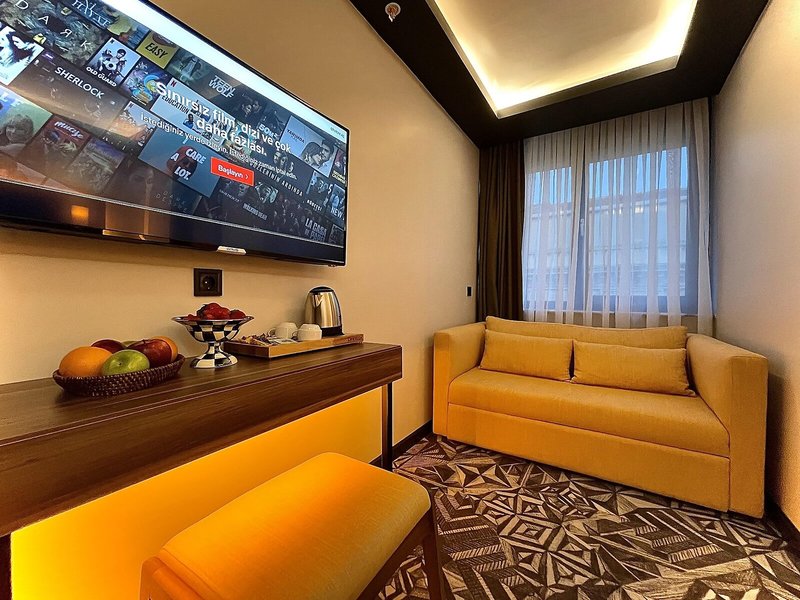 Weingart Hotel 7