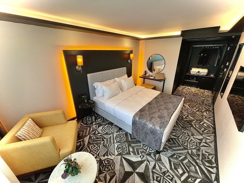Weingart Hotel 24