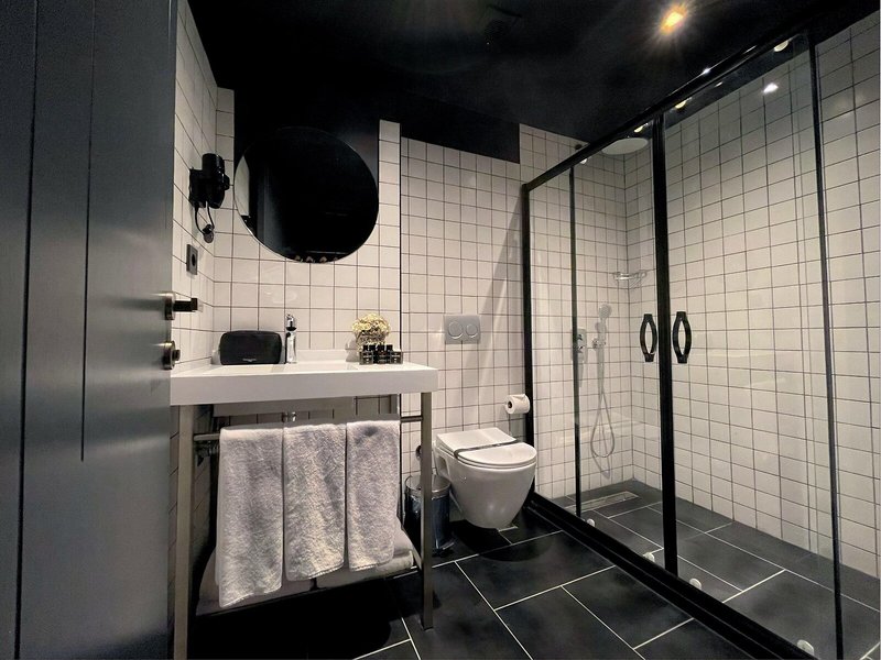 Weingart Hotel 29