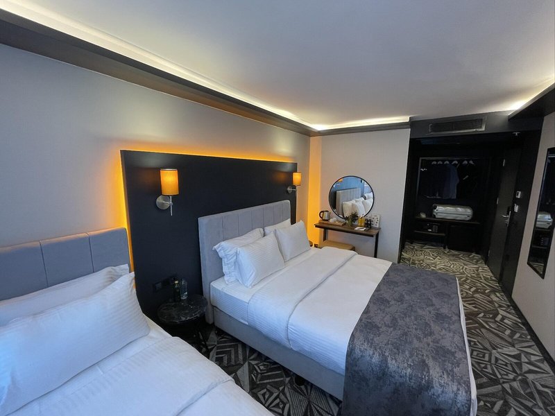 Weingart Hotel 39