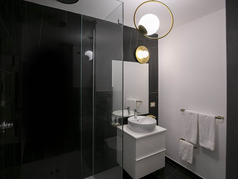 Azzoli Apartments & Skypool 27