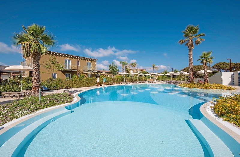 Bluserena Is Serenas Badesi Village 3