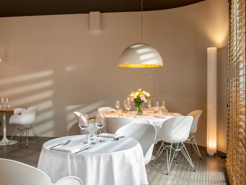 Palace Lido Hotel & Suites 12