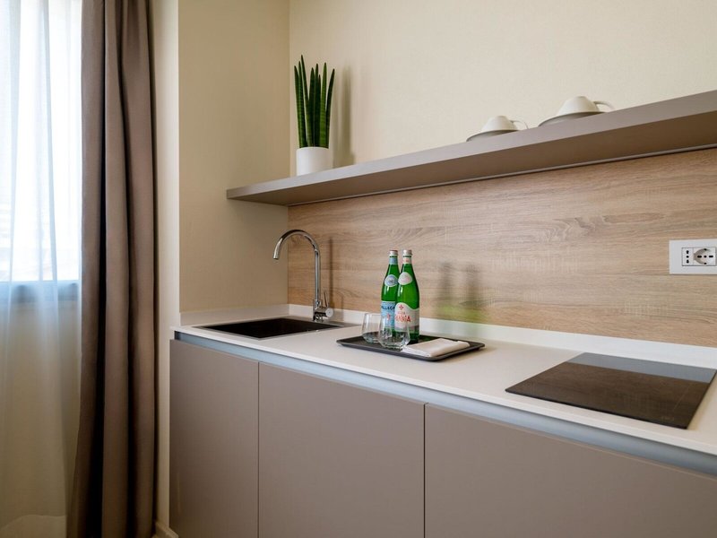 Palace Lido Hotel & Suites 21