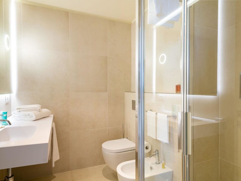 Palace Lido Hotel & Suites 23