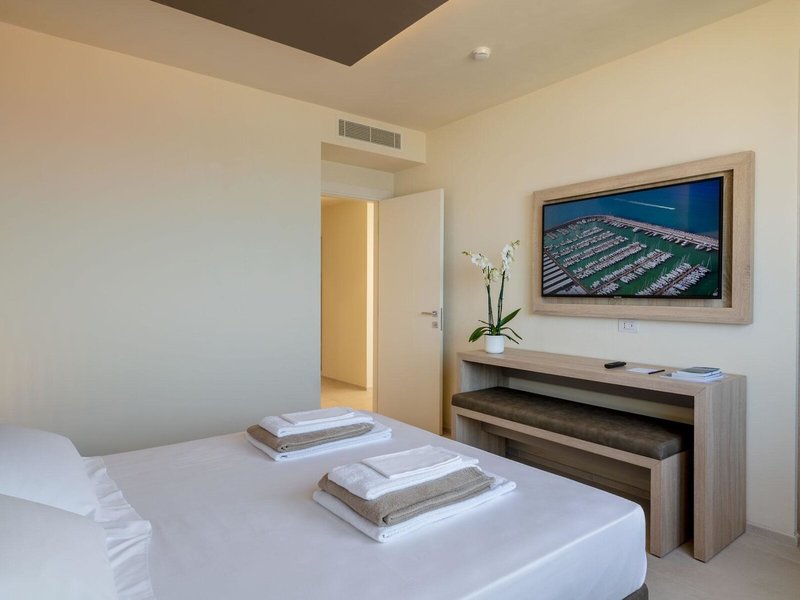 Palace Lido Hotel & Suites 28