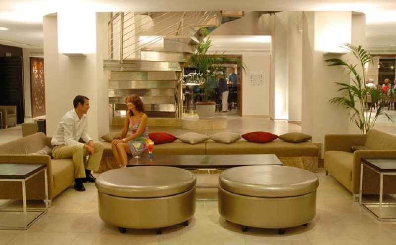 Beach Club Font de Sa Cala 4