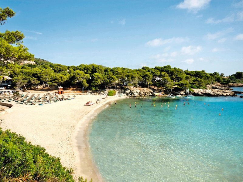 Beach Club Font de Sa Cala 5