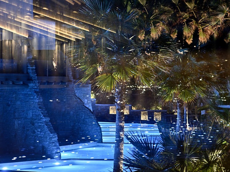 Aeonic Suites & Spa Mykonos 3