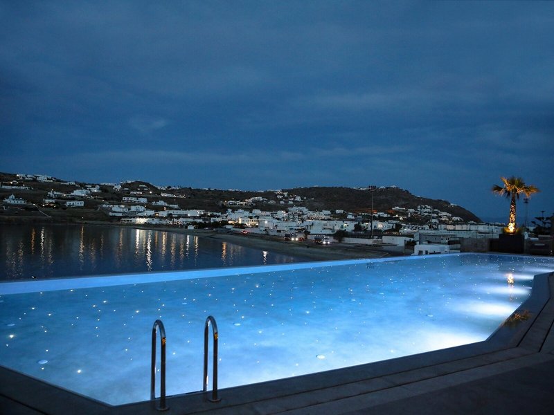 Aeonic Suites & Spa Mykonos 15