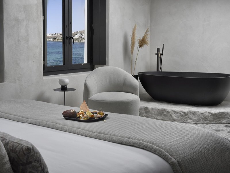 Aeonic Suites & Spa Mykonos 46