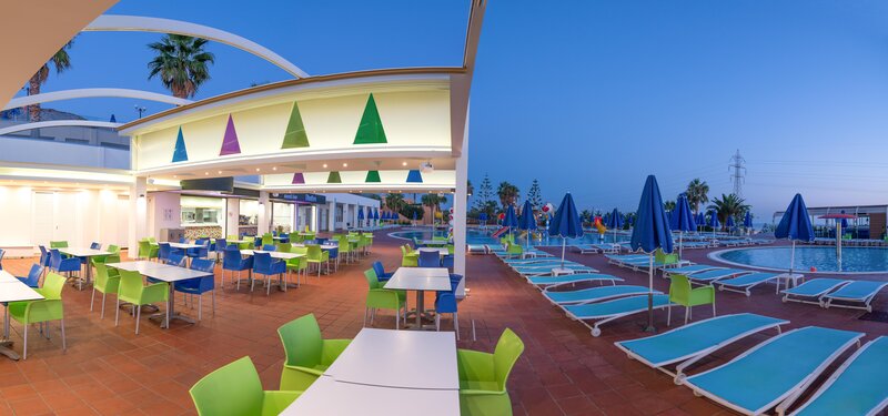 Royal & Imperial Belvedere 33