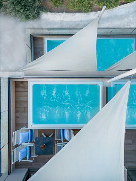 Royal & Imperial Belvedere 58