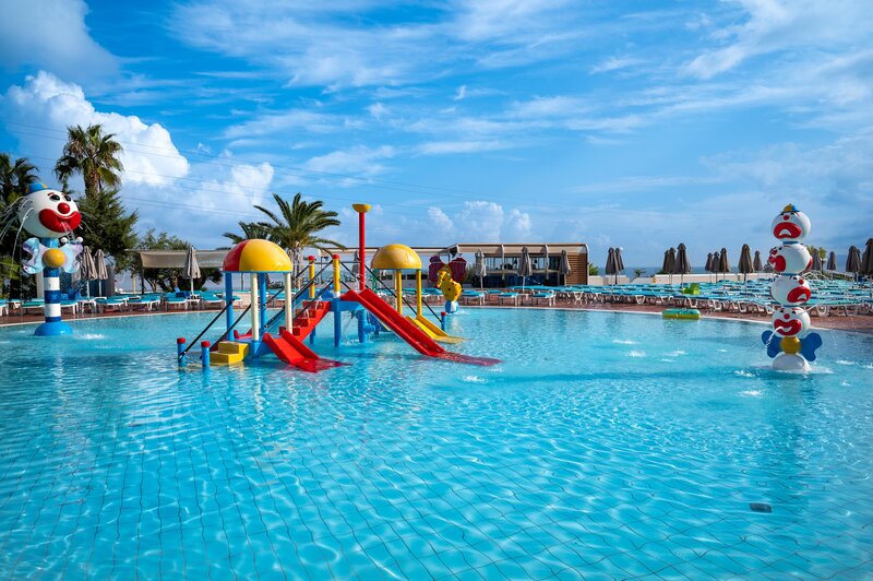 Royal & Imperial Belvedere 63