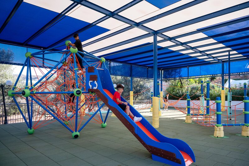 Royal & Imperial Belvedere 75