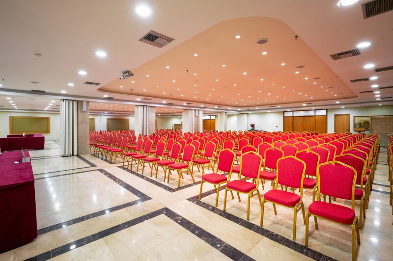 Royal & Imperial Belvedere 214