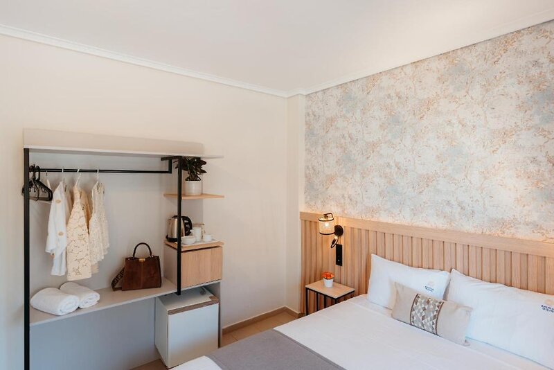 Aqua Beachfront Elegant Hotel by Ammos Hotels & Villas 6