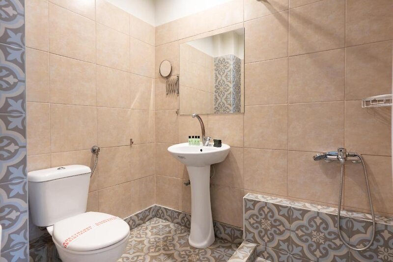 Aqua Beachfront Elegant Hotel by Ammos Hotels & Villas 8