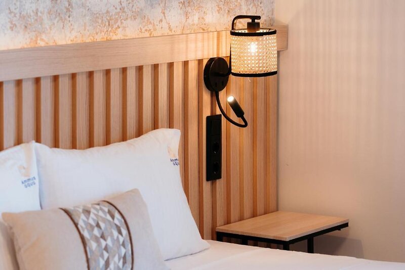 Aqua Beachfront Elegant Hotel by Ammos Hotels & Villas 19