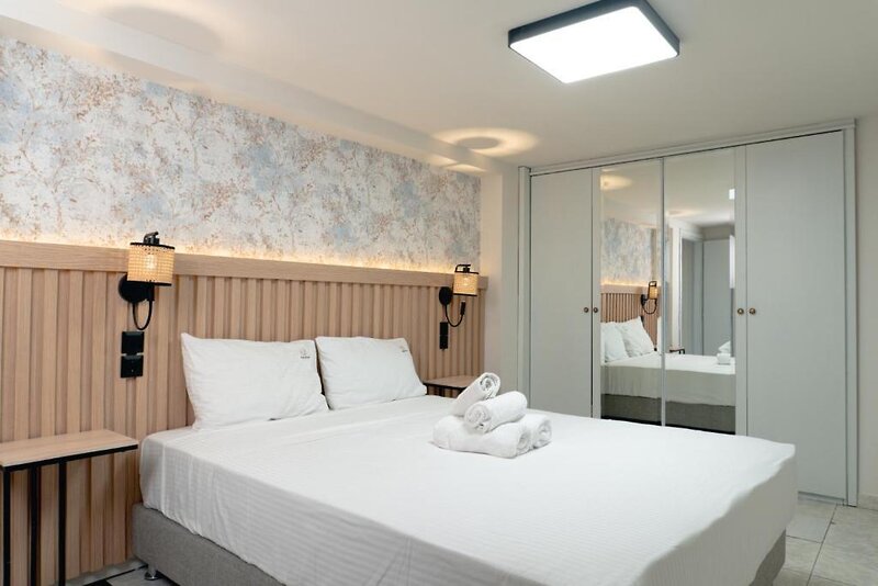 Aqua Beachfront Elegant Hotel by Ammos Hotels & Villas 23