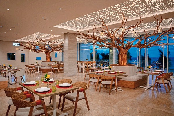 Breathless Cancun Soul Resort & Spa 11