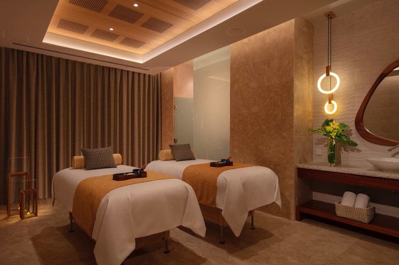 Breathless Cancun Soul Resort & Spa 14